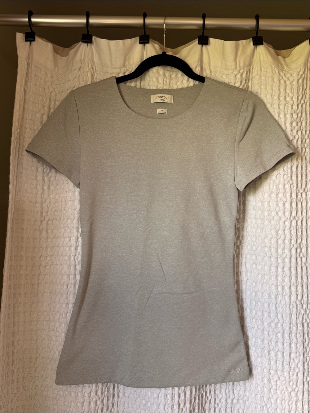Aritzia contour tee